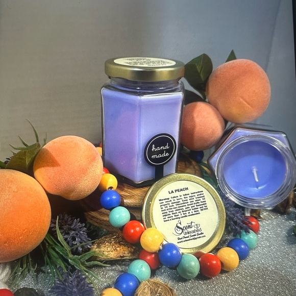 LA PEACH, @SCENT_UNLEASHED LUXURY HAND POURED SCENTED CANDLES - Picture 2 of 3